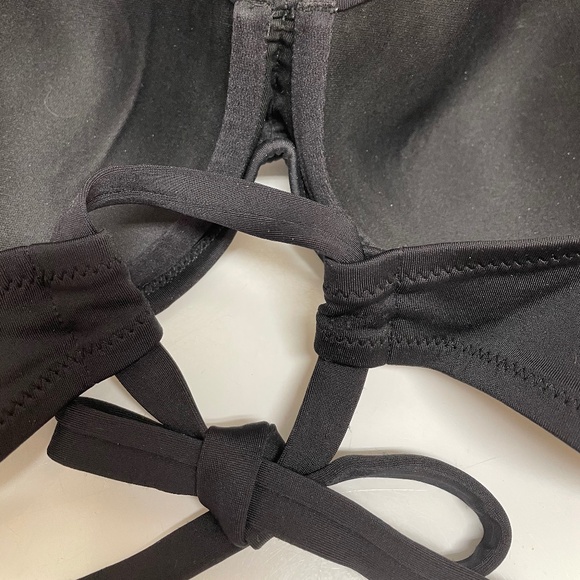 Shade and shore black bikini size 34d - Picture 4 of 4